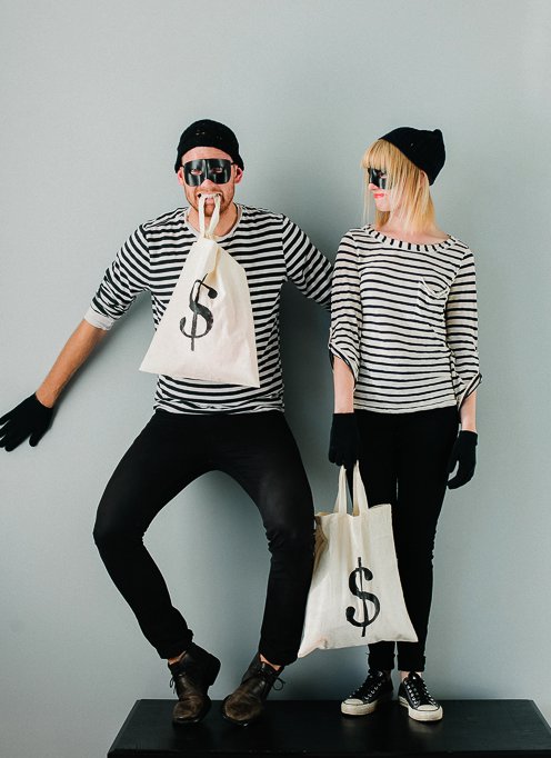 7 Easy-To-Make and Totally Awesome Halloween Costumes For Mom and Dad