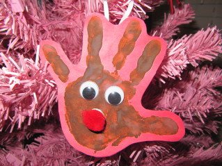 10 Beautiful Christmas Ornaments Easy Enough for Kids to ...
 Reindeer Handprint Ornament